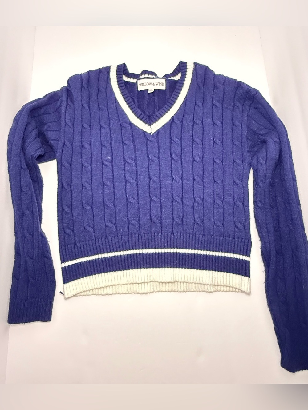 Willow & Wind Purple Cable Knit V-Neck Sweater Size M